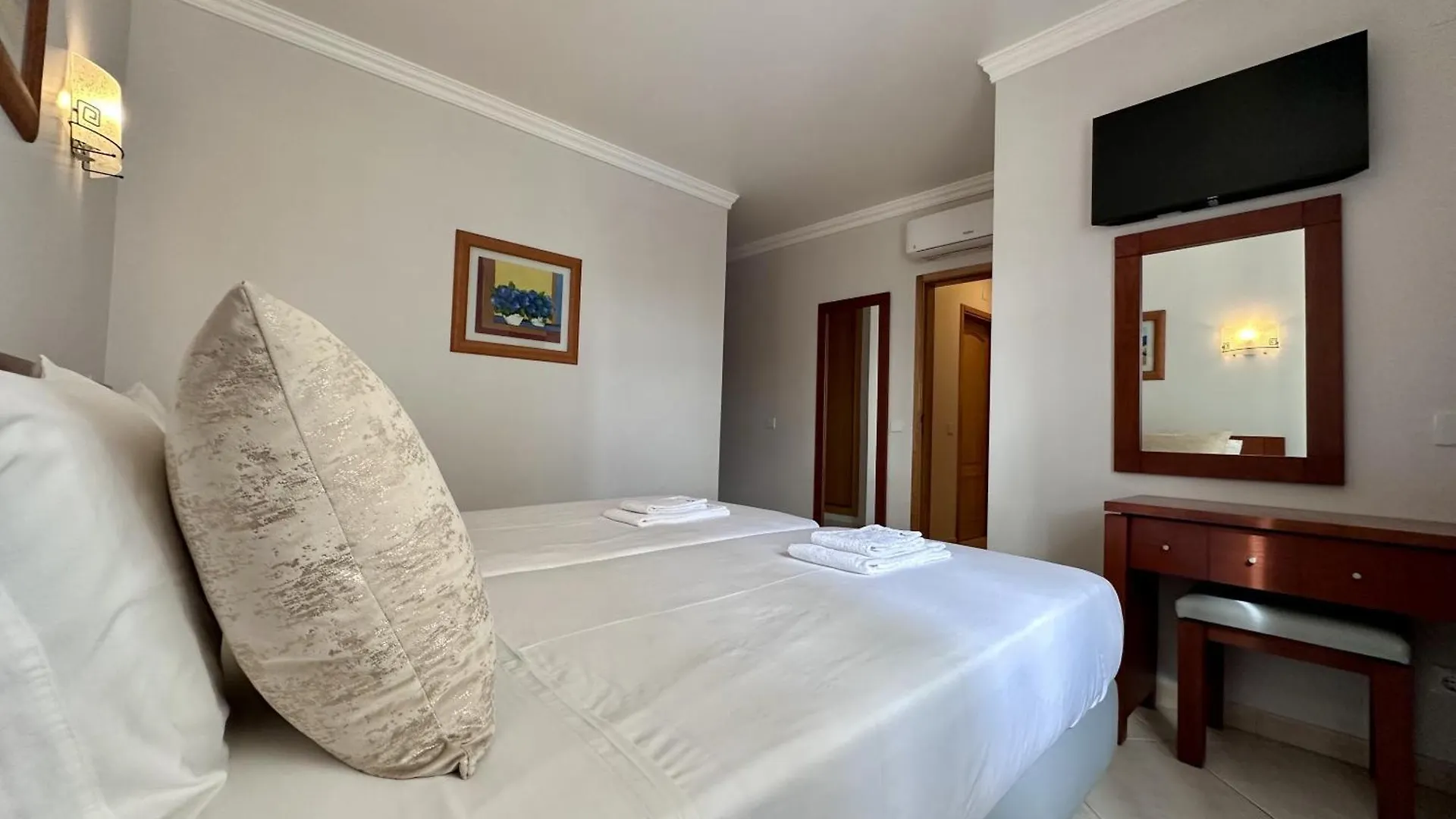 Bayview Albufeira Apartment 0*,